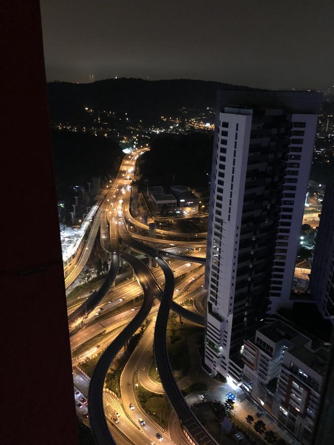 פטלין ג'איה Empire Damansara Residence Suites מראה חיצוני תמונה